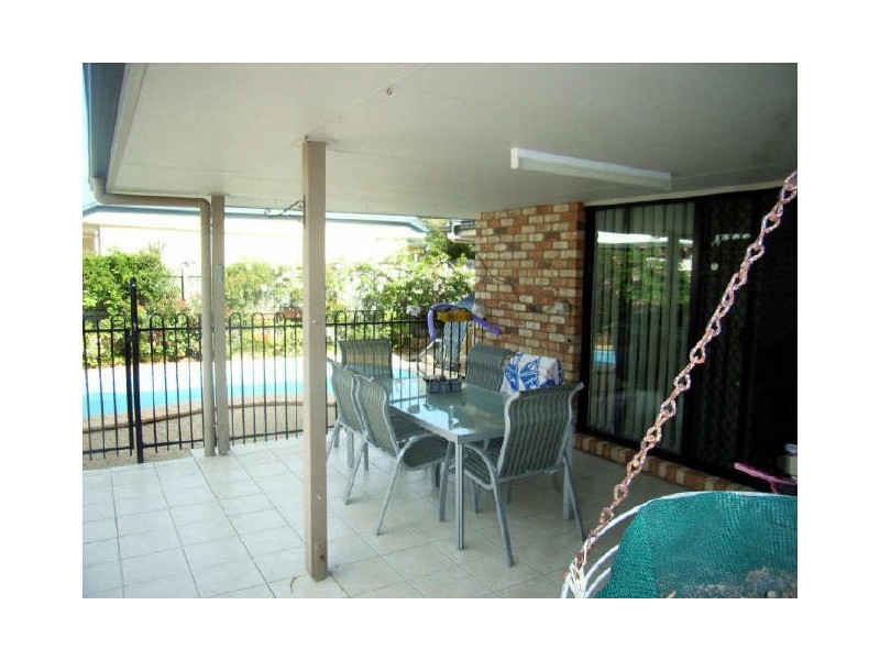 Sandstone Point QLD 4511