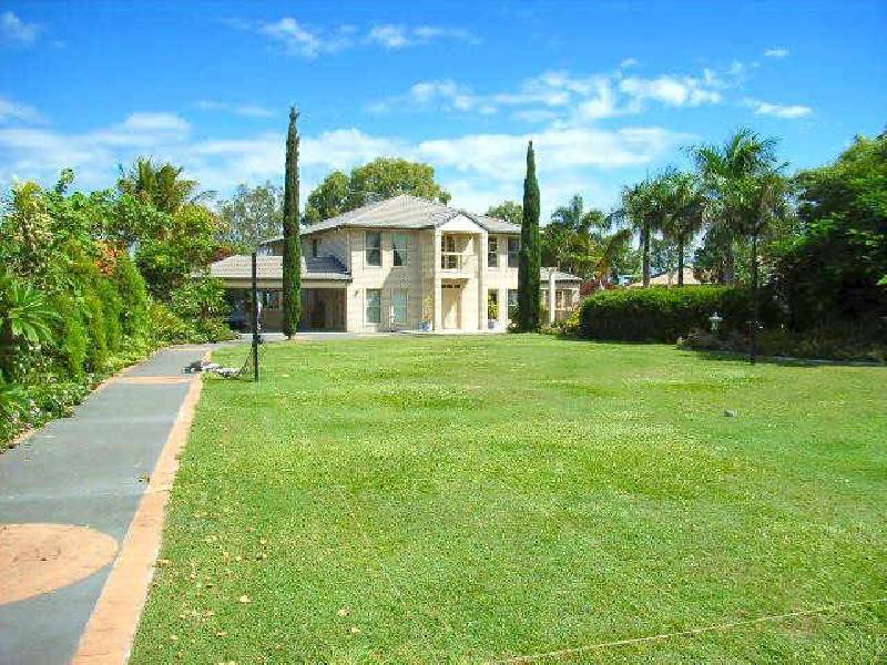 22 Howard Court, Sandstone Point QLD 4511