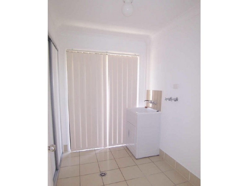 20 Myora Place, Sandstone Point QLD 4511