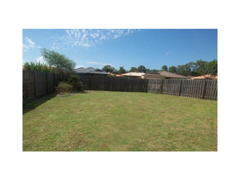 20 Myora Place, Sandstone Point QLD 4511