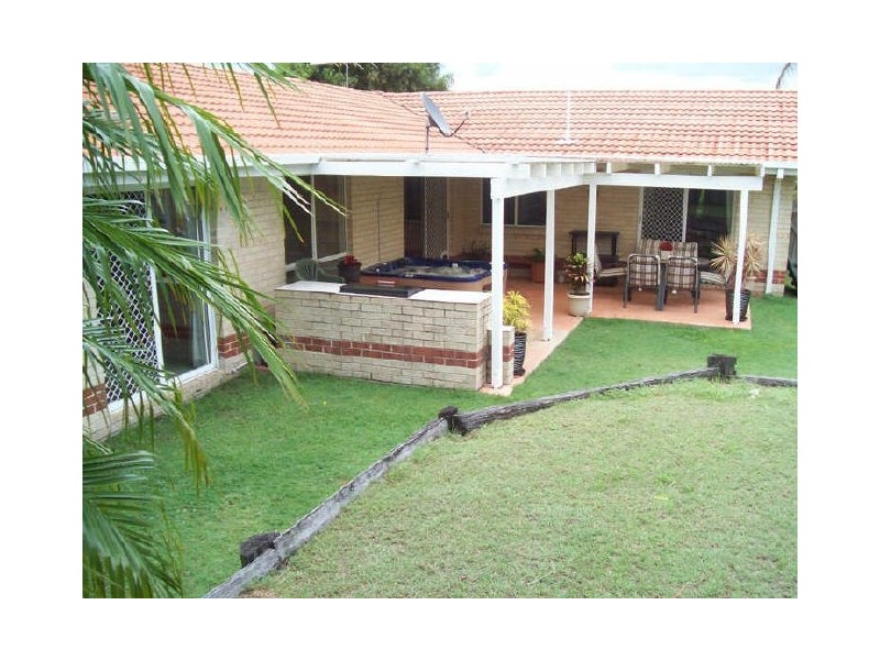 70 Avon Avenue, Banksia Beach QLD 4507