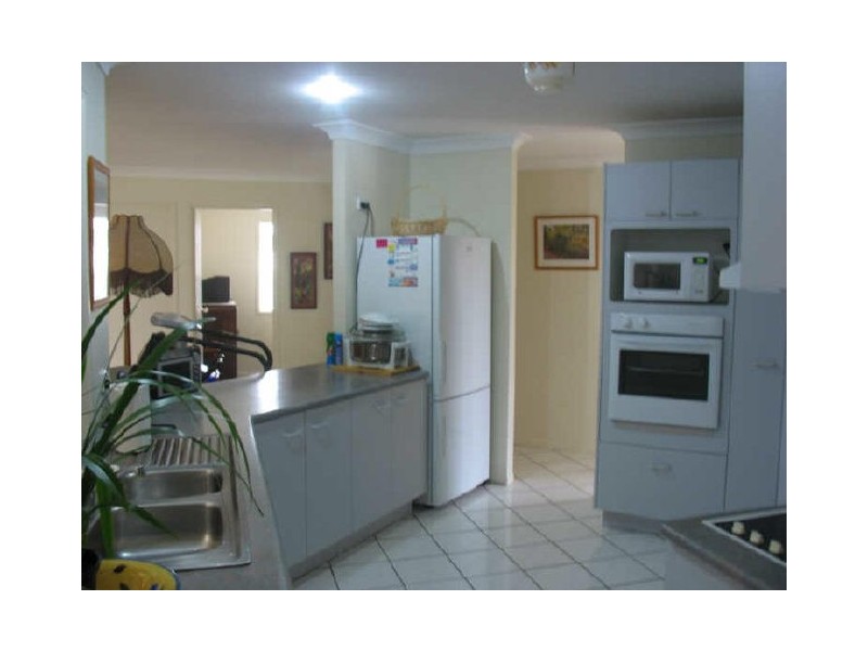 70 Avon Avenue, Banksia Beach QLD 4507