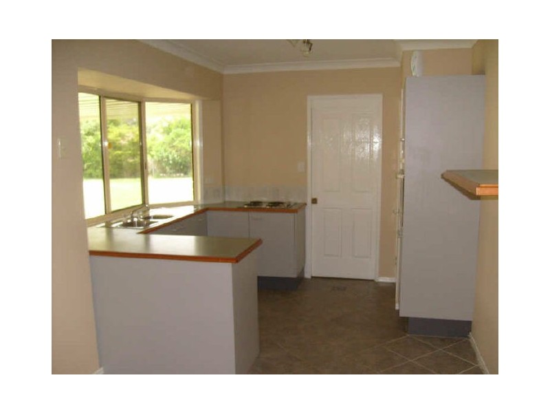 32 LEVER STREET, Ningi QLD 4511