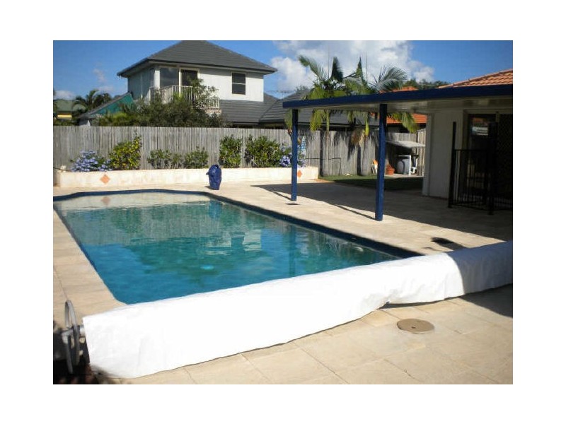 108 AVON AVENUE, Banksia Beach QLD 4507