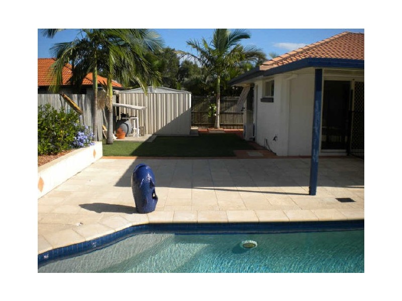 108 AVON AVENUE, Banksia Beach QLD 4507