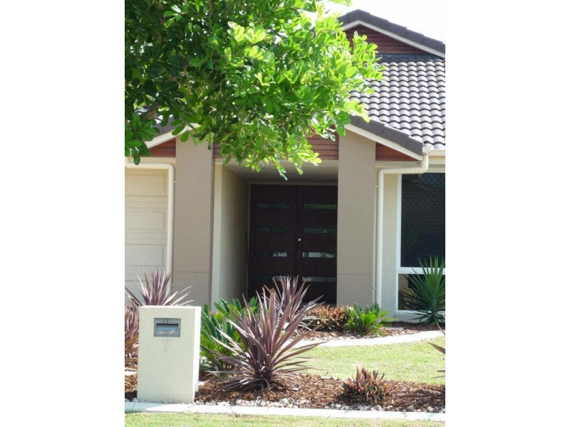 7 Pectoral Place, Banksia Beach QLD 4507
