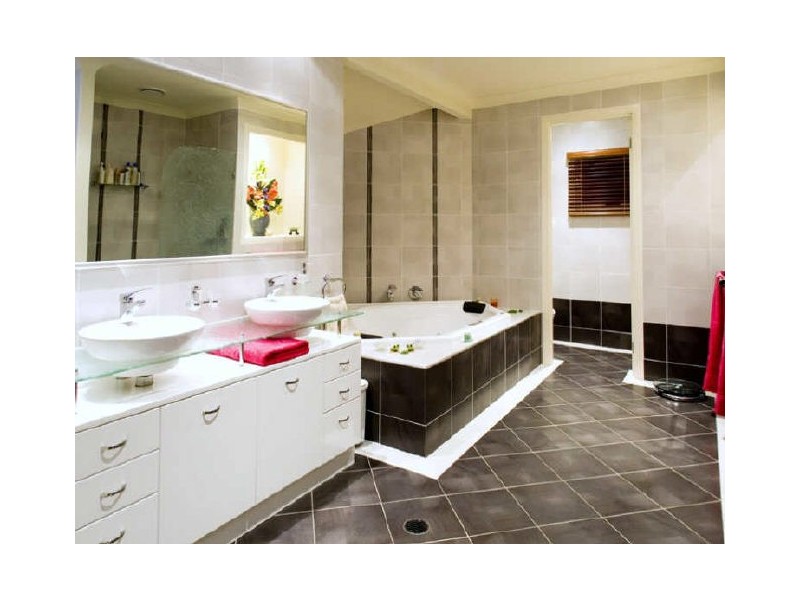 Sandstone Point QLD 4511