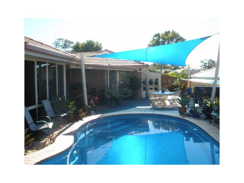 36 Seaforth Street, Sandstone Point QLD 4511