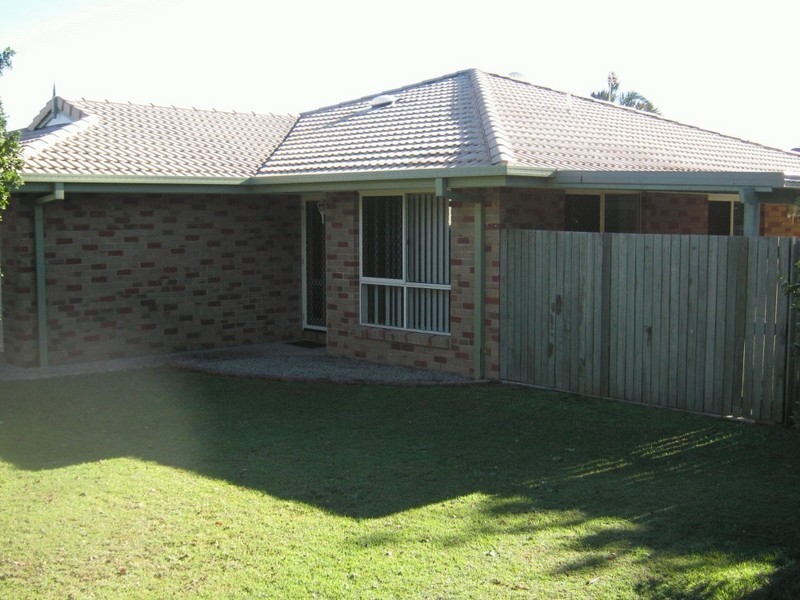 156 Bestmann Road, Sandstone Point QLD 4511