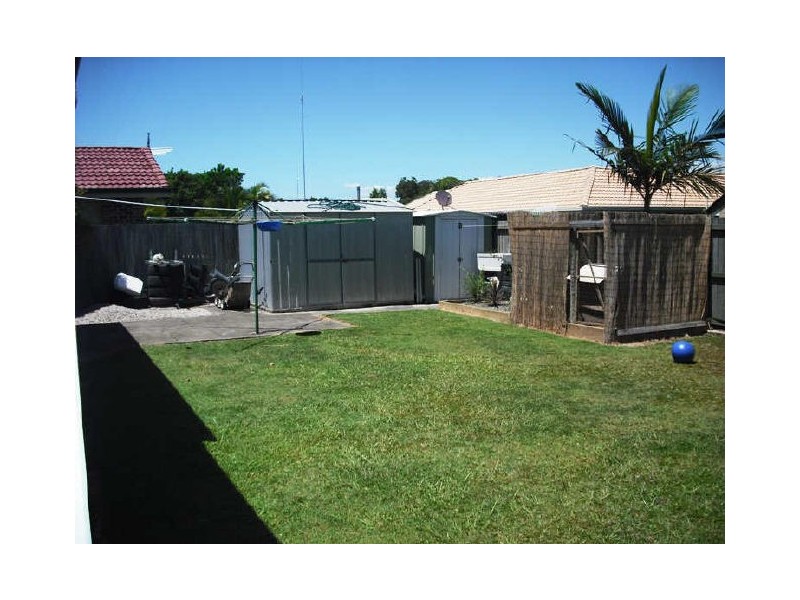 9 Perch Circuit, Sandstone Point QLD 4511