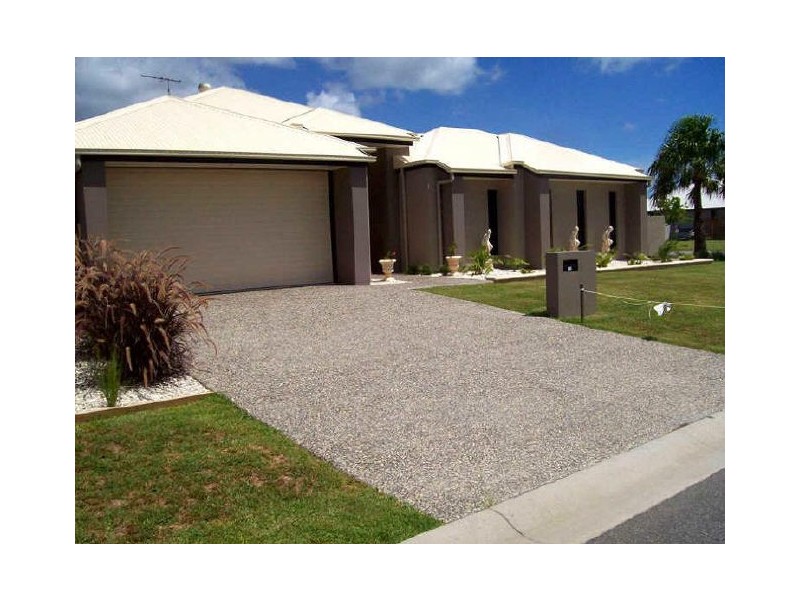 41 Teal Boulevarde, Banksia Beach QLD 4507