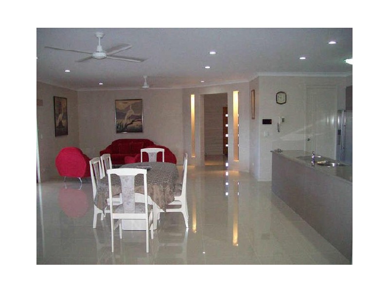 41 Teal Boulevarde, Banksia Beach QLD 4507