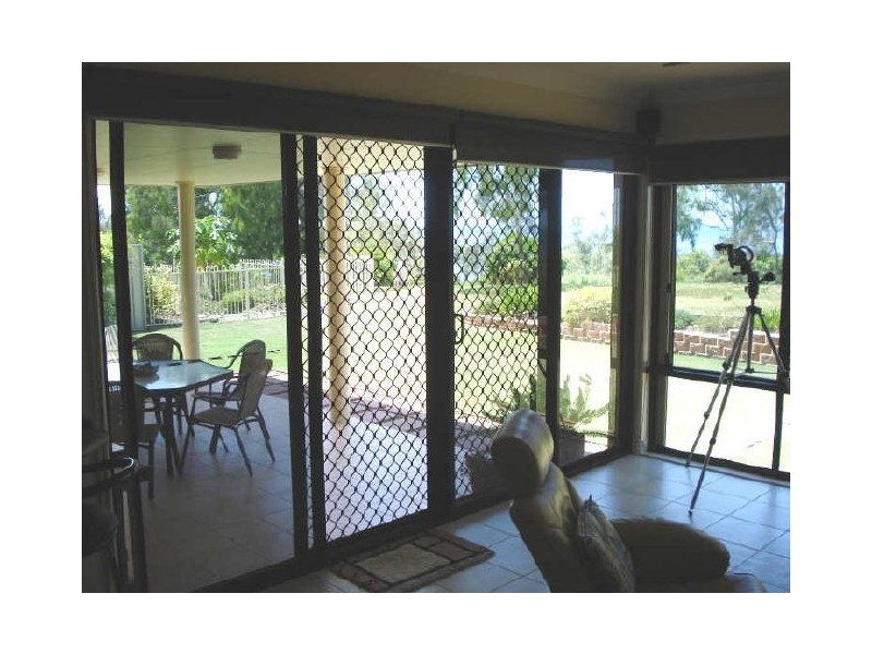 7 Avalon St, Sandstone Point QLD 4511