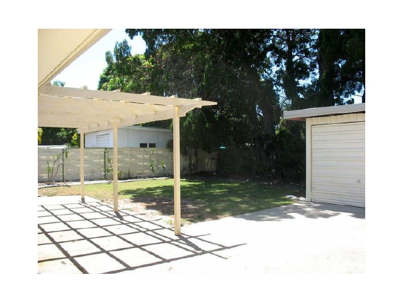 6 Kingfisher Drive, Bongaree QLD 4507