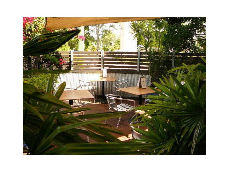 2/878 Beachmere Road, Beachmere QLD 4510