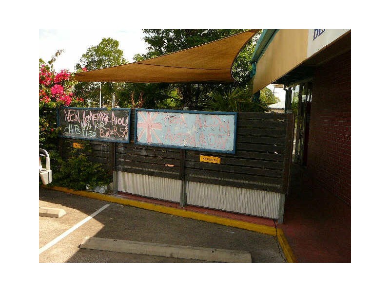 2/878 Beachmere Road, Beachmere QLD 4510