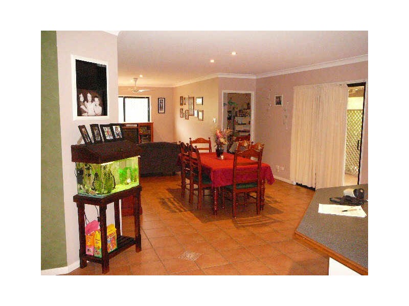 36 Lever Ct, Ningi QLD 4511