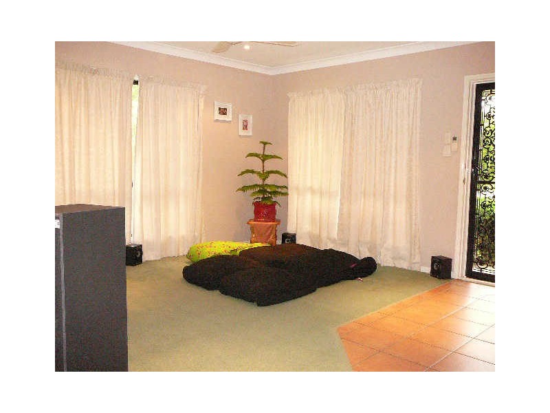 36 Lever Ct, Ningi QLD 4511