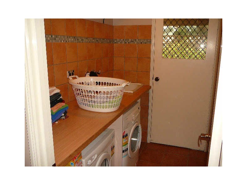 36 Lever Ct, Ningi QLD 4511