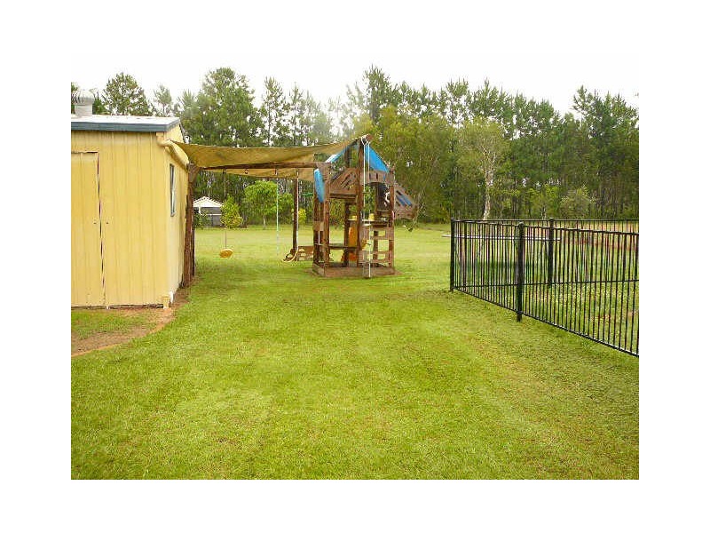 36 Lever Ct, Ningi QLD 4511