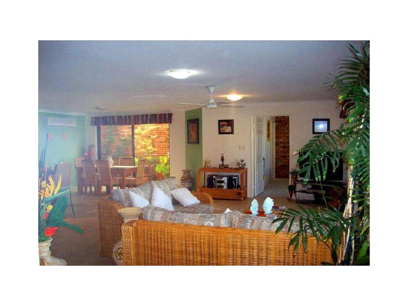 2/22 Island Pde, Banksia Beach QLD 4507