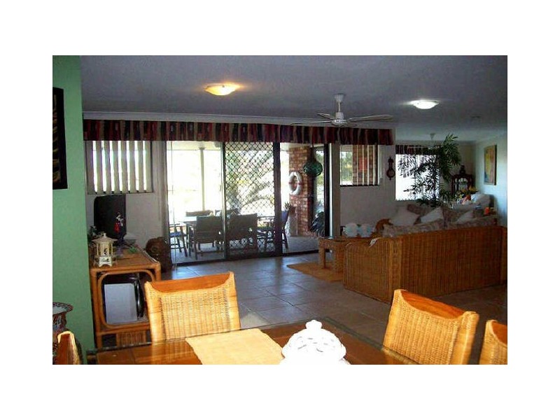 2/22 Island Pde, Banksia Beach QLD 4507