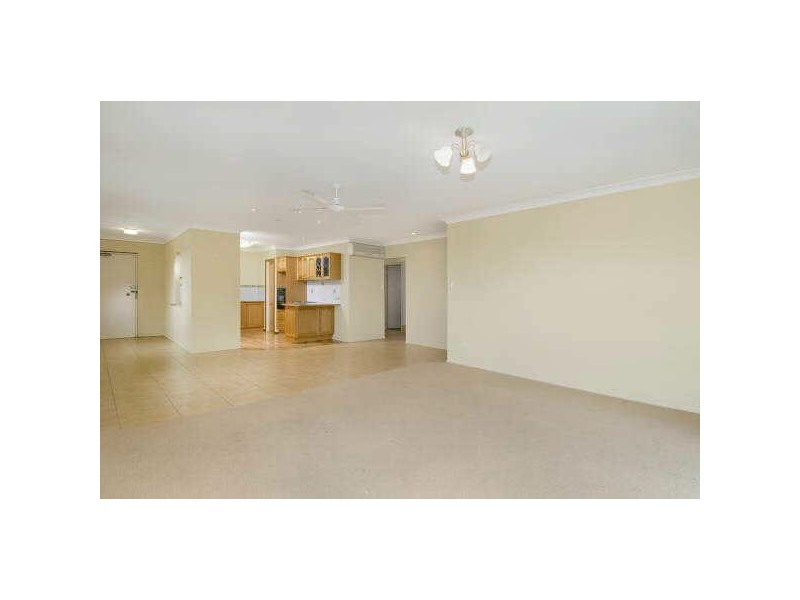 5/2 Sunderland Drive, Banksia Beach QLD 4507
