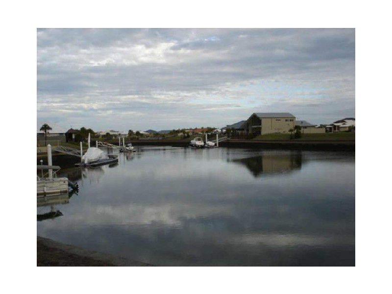 84 Cosmos Avenue, Banksia Beach QLD 4507
