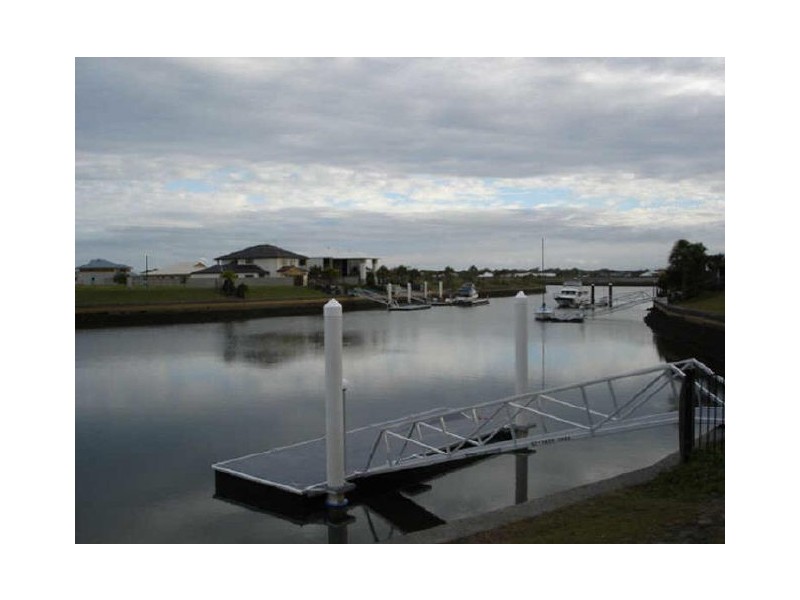 84 Cosmos Avenue, Banksia Beach QLD 4507