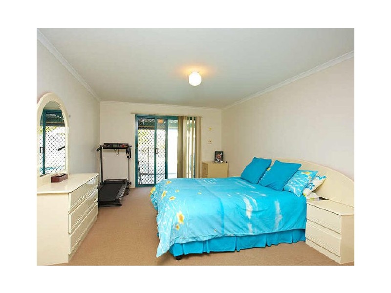 8 Voyagers Drive, Banksia Beach QLD 4507