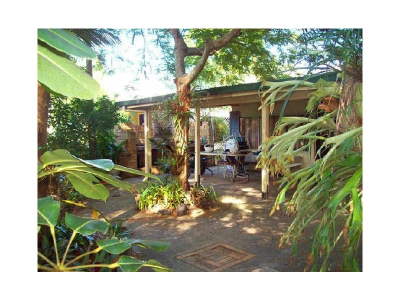 1 Hutchinson Street, Woorim QLD 4507