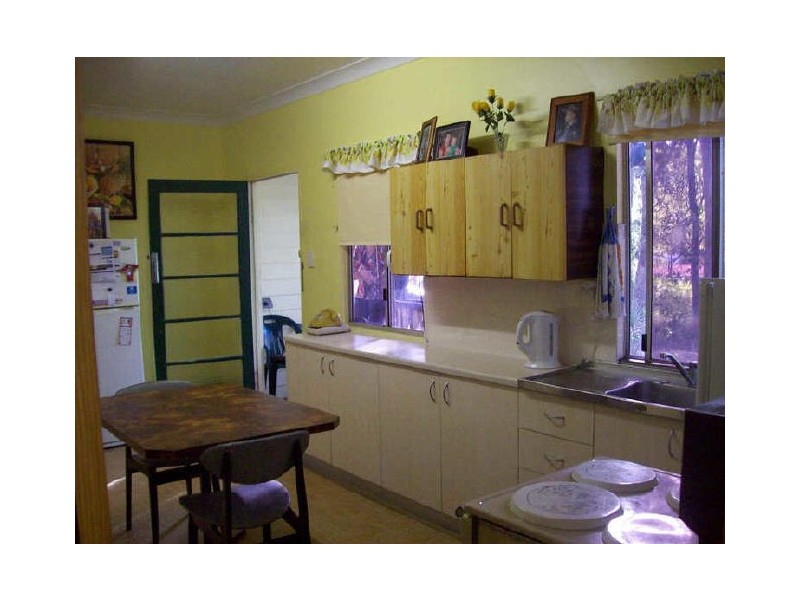 1 Hutchinson Street, Woorim QLD 4507