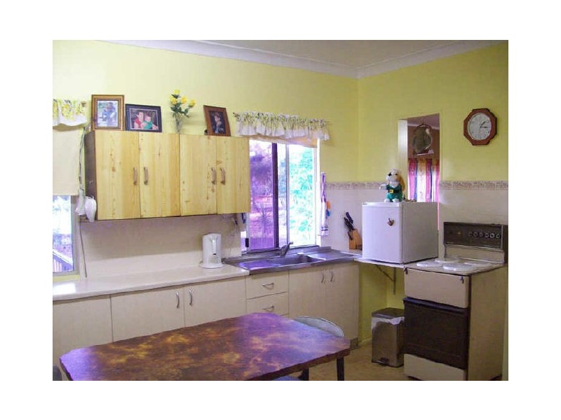 1 Hutchinson Street, Woorim QLD 4507