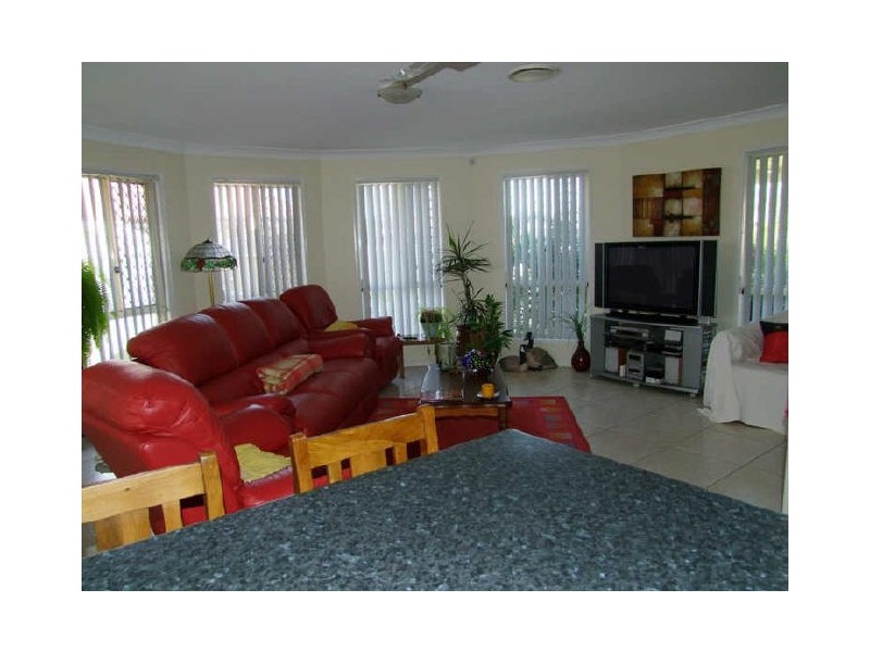 Sandstone Point QLD 4511