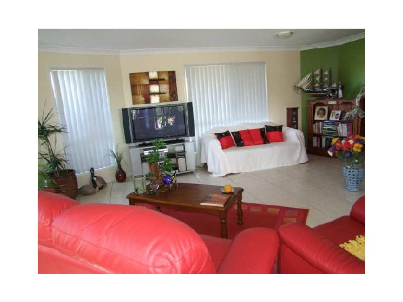 Sandstone Point QLD 4511