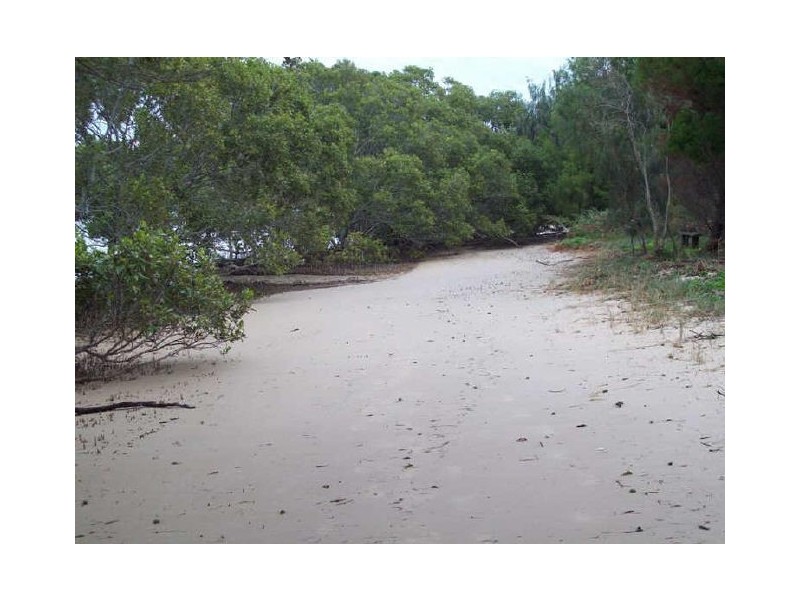 Sandstone Point QLD 4511
