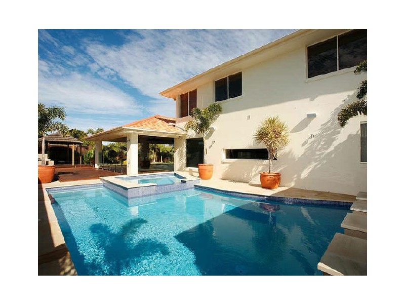 182 Marina Boulevarde, Banksia Beach QLD 4507