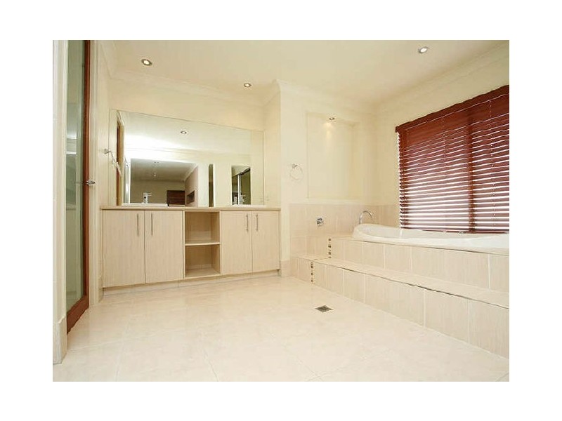 182 Marina Boulevarde, Banksia Beach QLD 4507