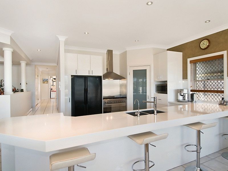 15 Tasman Court, Banksia Beach QLD 4507