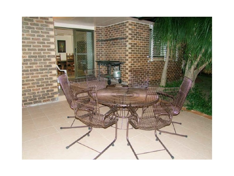 12 Endeavour Dr, Banksia Beach QLD 4507