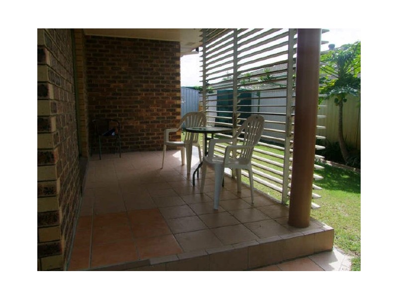 12 Endeavour Dr, Banksia Beach QLD 4507