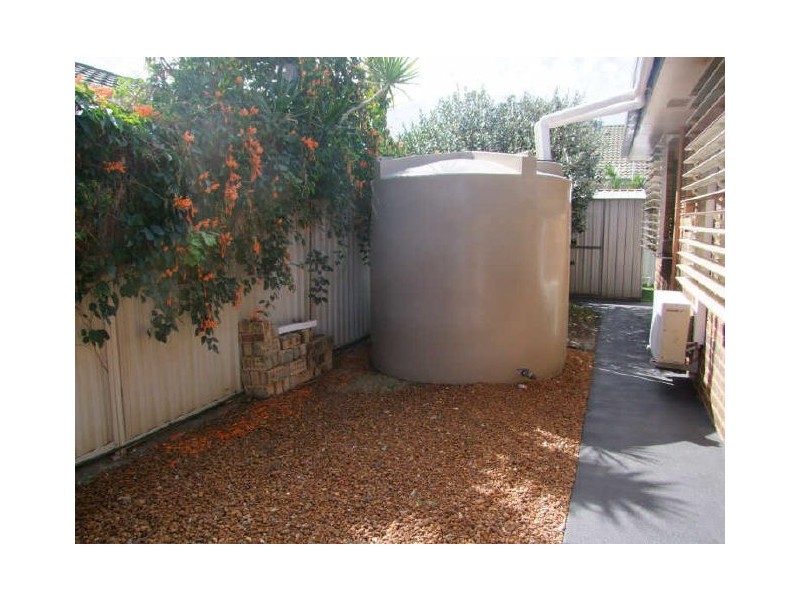 12 Endeavour Dr, Banksia Beach QLD 4507