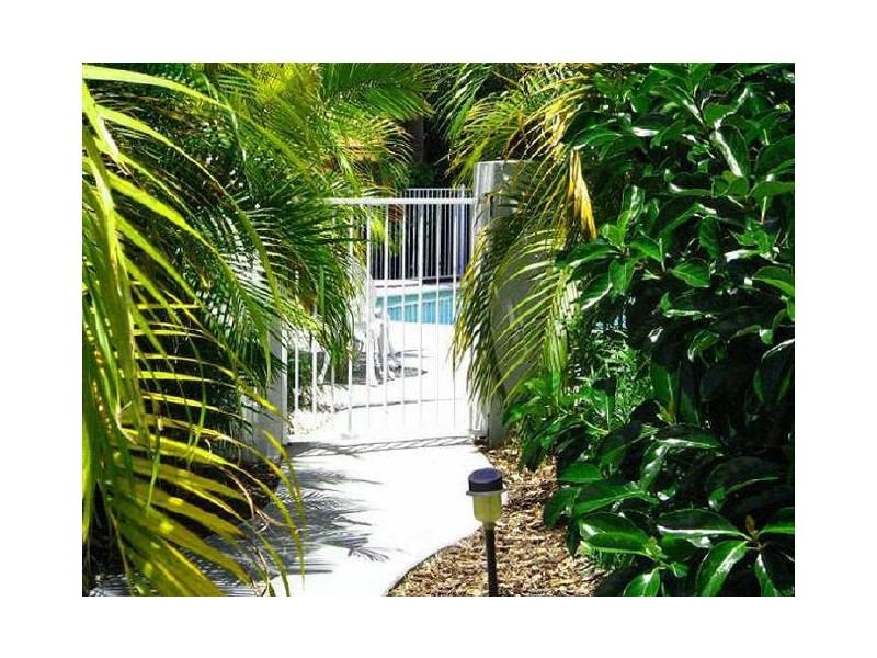 1 Albatross Court, Banksia Beach QLD 4507