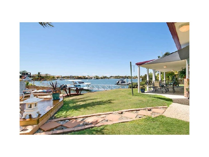 13 Carl Court, Banksia Beach QLD 4507