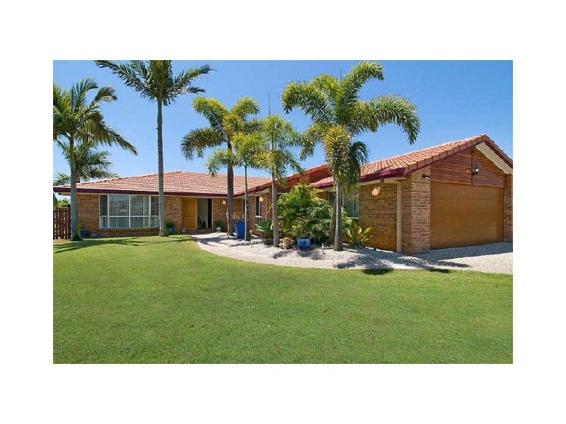13 Carl Court, Banksia Beach QLD 4507