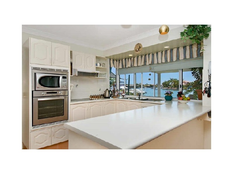 13 Carl Court, Banksia Beach QLD 4507