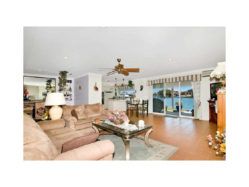 13 Carl Court, Banksia Beach QLD 4507