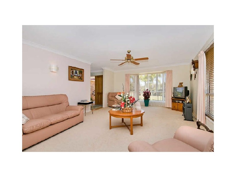 13 Carl Court, Banksia Beach QLD 4507