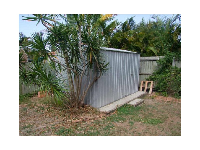 156 Bestmann Road, Sandstone Point QLD 4511