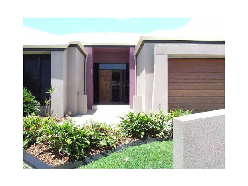 5 Seaeagle Place, Banksia Beach QLD 4507